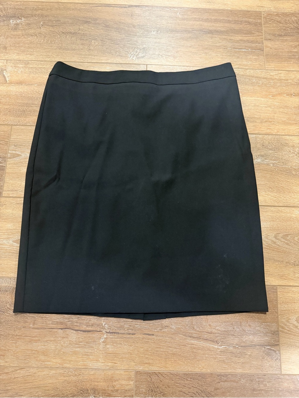 LOFT Black Straight Pencil Skirt